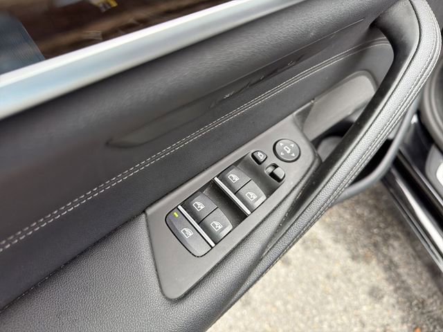 Used 2023 BMW 530e xDrive image 24