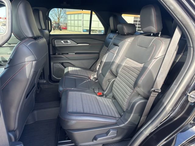 Used 2025 Ford Explorer ST-Line w/ Premium Package image 10