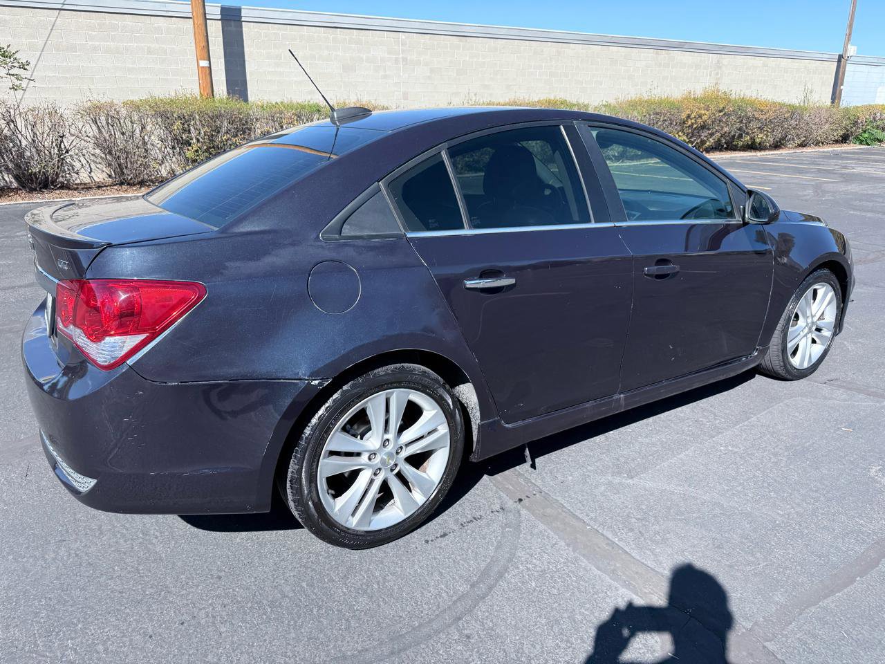 Used 2016 Chevrolet Cruze LTZ w/ Sun, Sound and Sport Package FWD image 5
