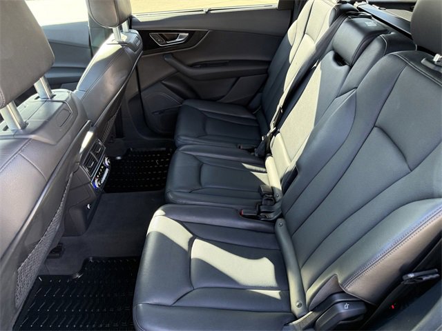 Used 2018 Audi Q7 3.0T Prestige w/ Prestige Package image 11