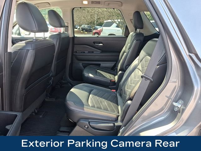 Used 2023 Nissan Pathfinder Platinum image 21