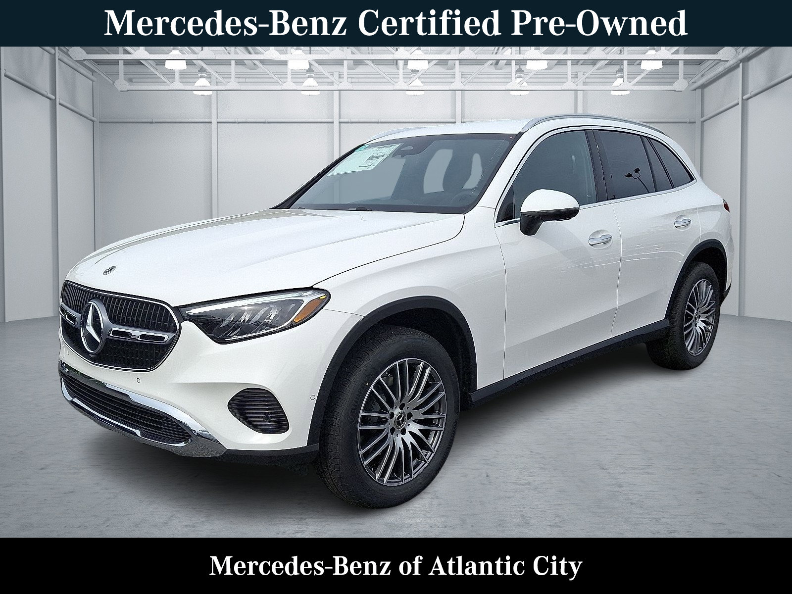 Certified 2025 Mercedes-Benz GLC 300 4MATIC image 3
