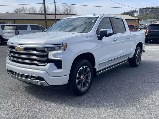 Used 2025 Chevrolet Silverado 1500 High Country w/ Technology Package AWD/4WD image 7