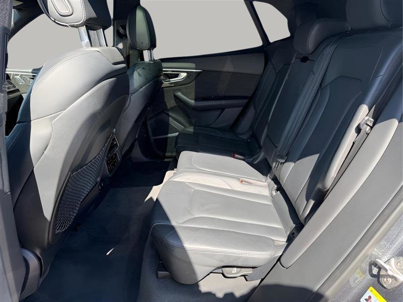 Used 2020 Audi Q8 Prestige w/ Prestige Package AWD/4WD image 24