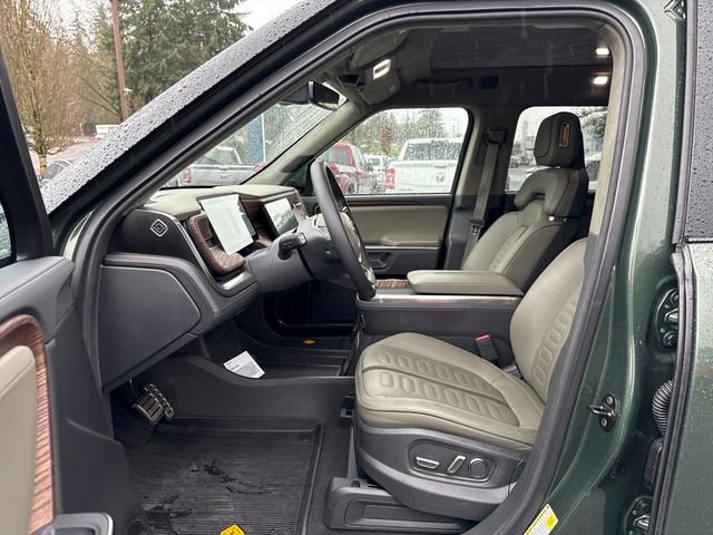 Used 2023 Rivian R1S Adventure image 16