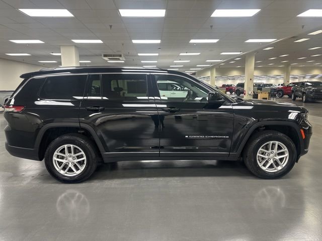 Used 2023 Jeep Grand Cherokee L Laredo image 8