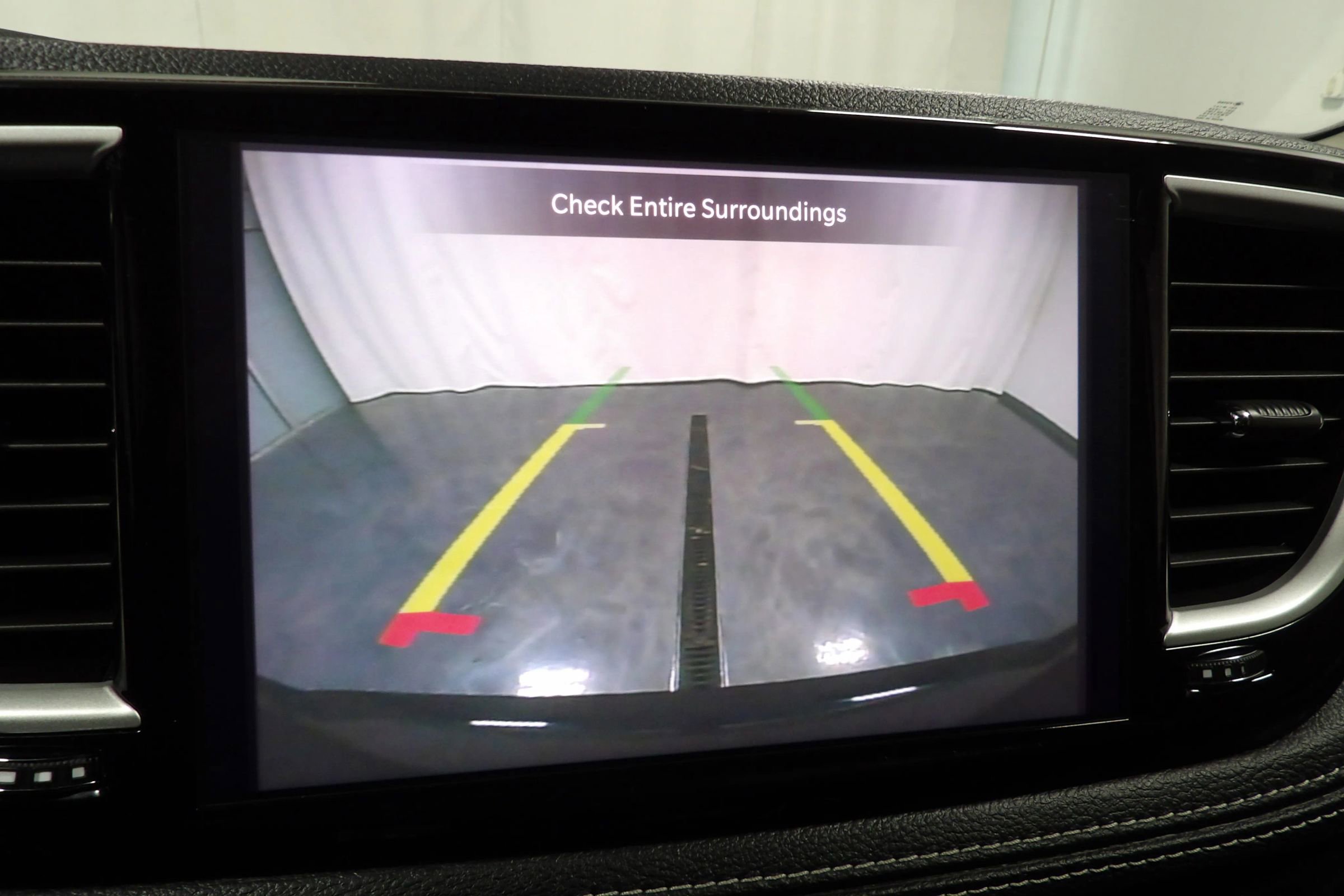 Used 2024 Chrysler Pacifica Limited image 26