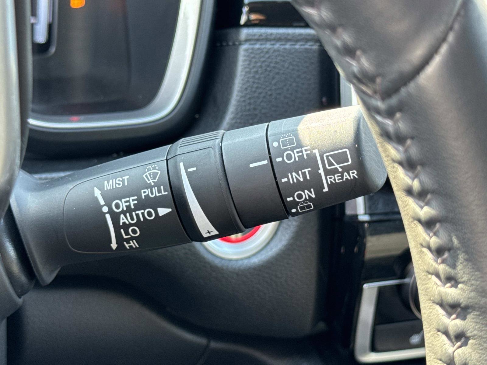 Used 2021 Honda CR-V Touring image 10