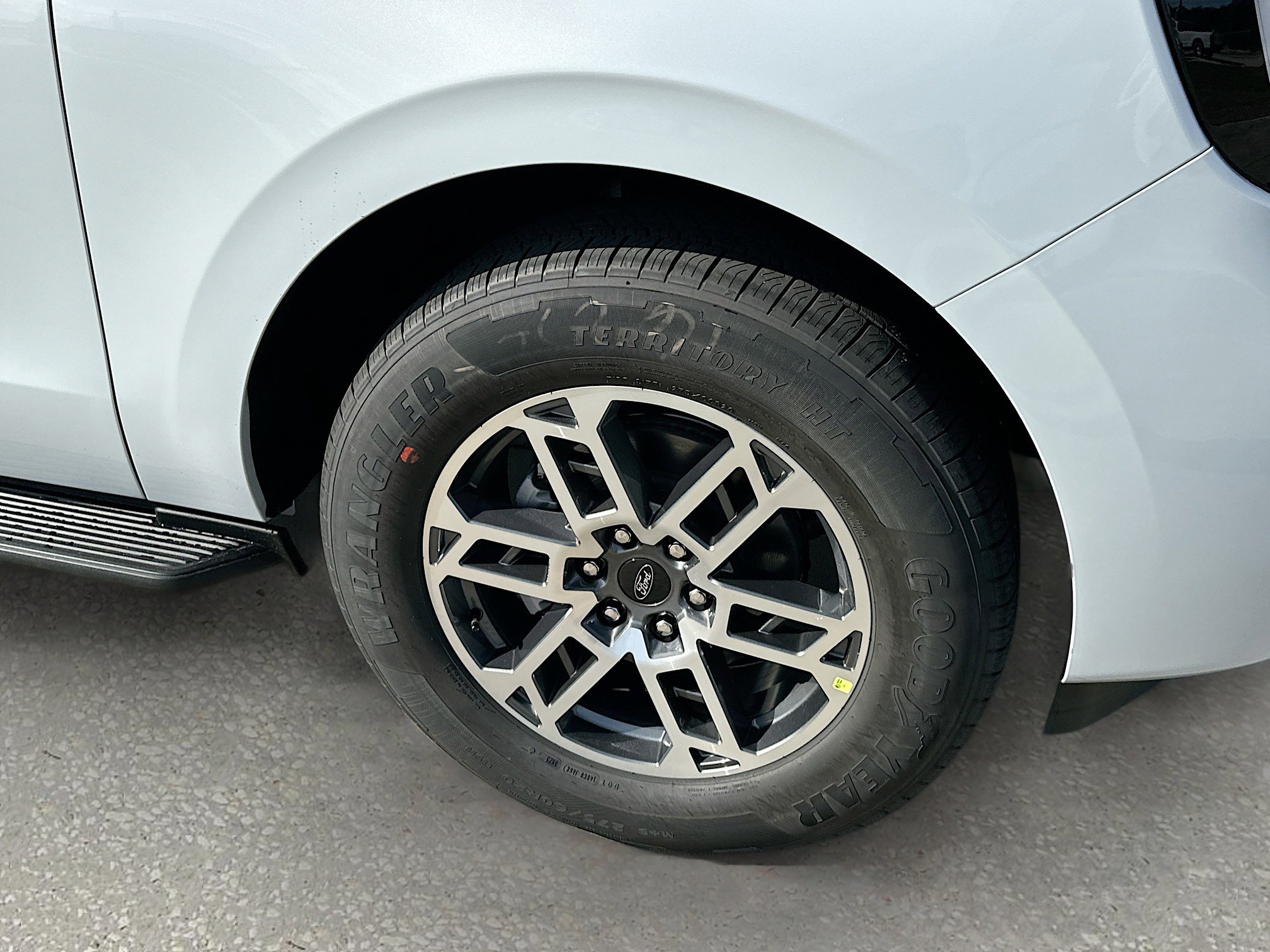 New 2025 Ford Expedition Active image 20