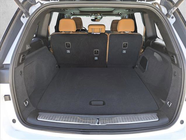 Used 2023 Jeep Grand Cherokee Summit w/ Luxury Tech Group V AWD/4WD image 6