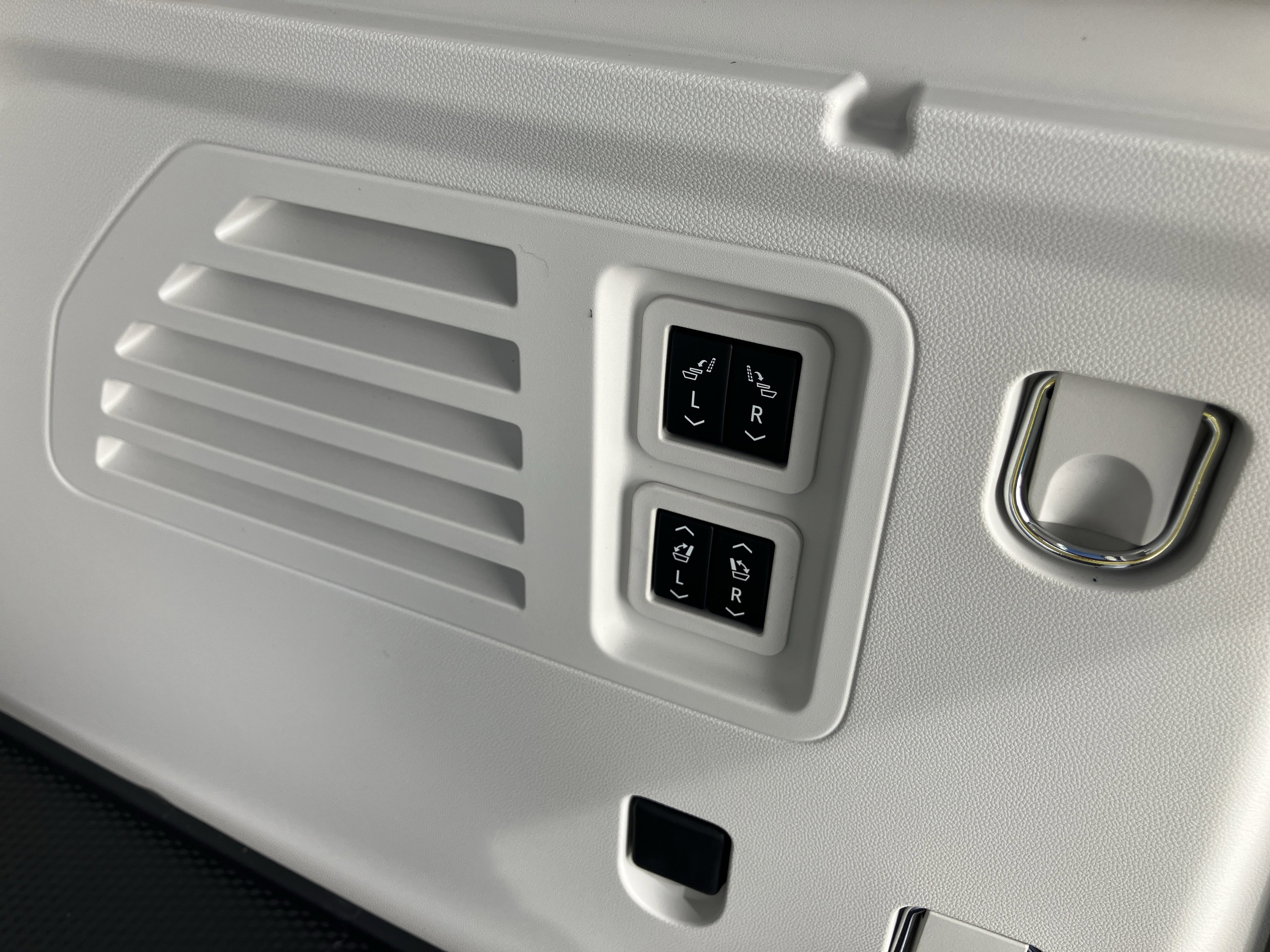 New 2026 Buick Enclave Avenir w/ Super Cruise Package image 8