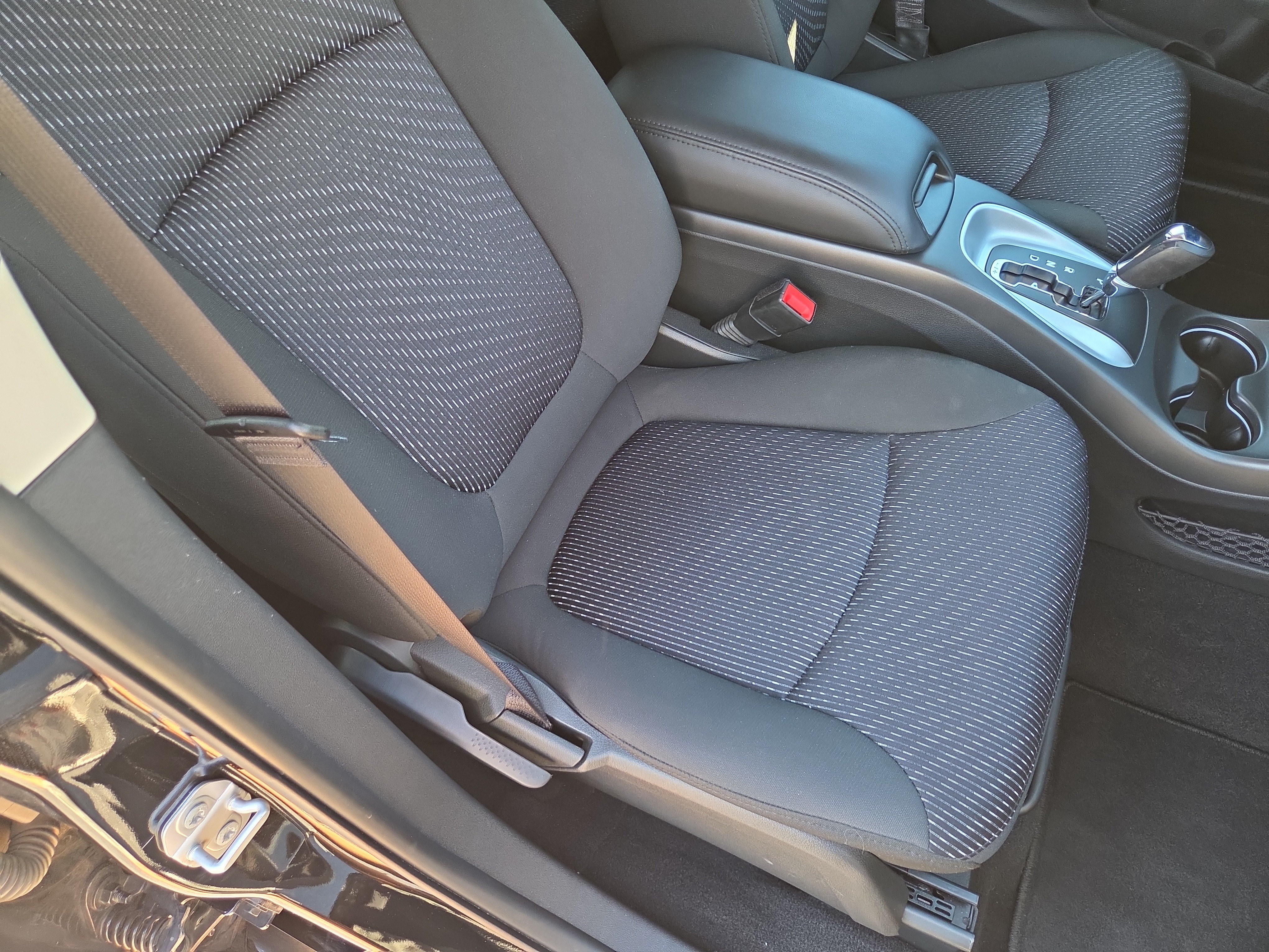 Used 2019 Dodge Journey SE FWD image 17
