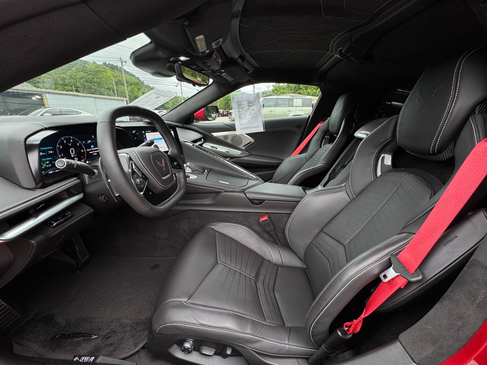 Used 2025 Chevrolet Corvette Stingray Premium Cpe w/ Z51 Performance Package RWD image 9