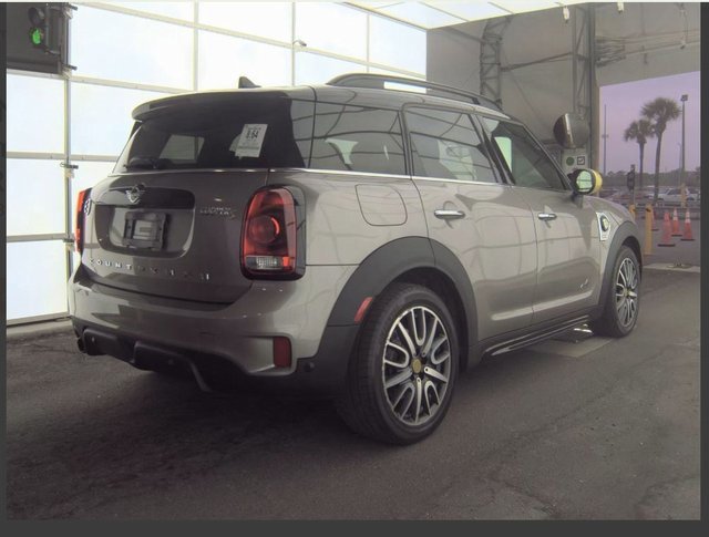 Used 2019 MINI Cooper Countryman SE w/ Signature Upholstery Package image 2