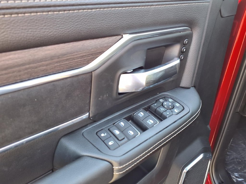 New 2027 RAM 3500 Laramie AWD/4WD image 18