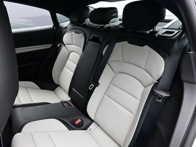 New 2026 Porsche Taycan 4S AWD/4WD image 13