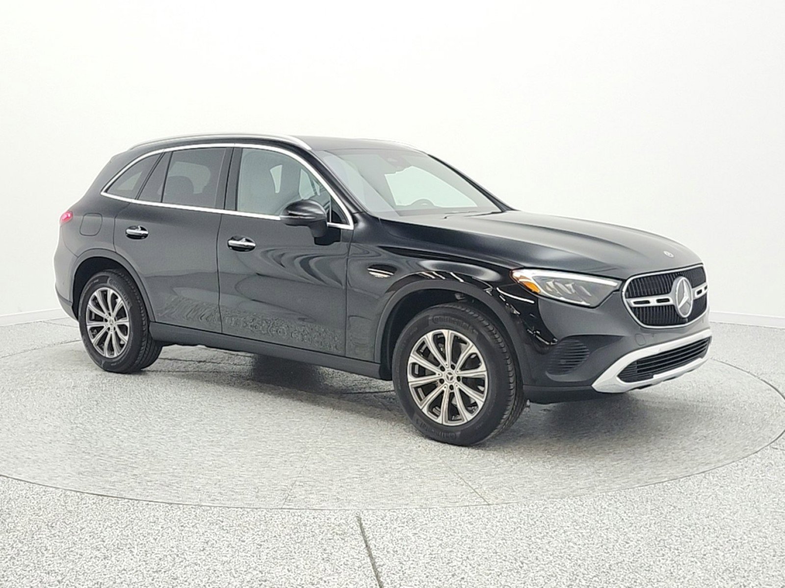 Certified 2024 Mercedes-Benz GLC 300 image 3