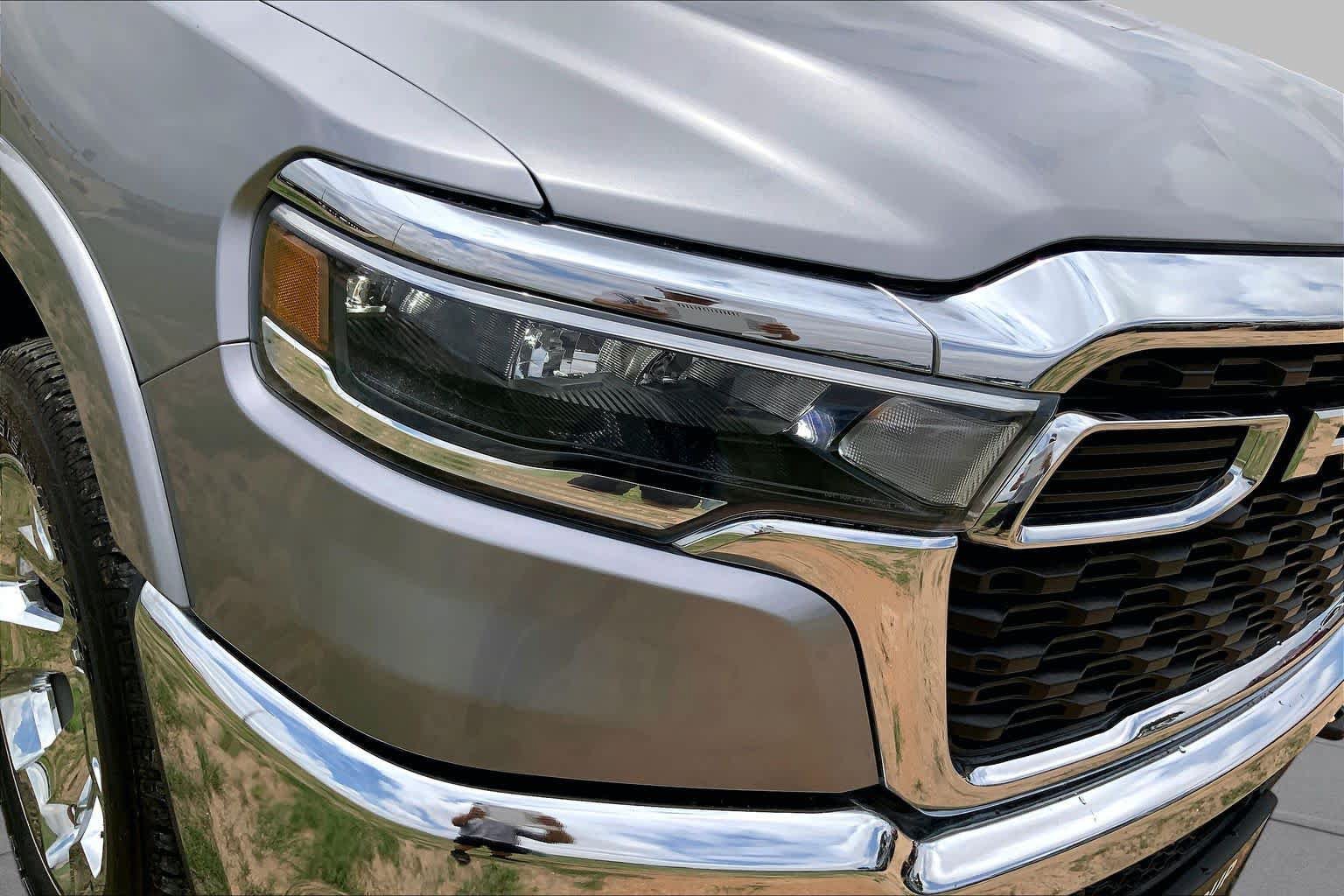 Used 2025 RAM 1500 Lone Star AWD/4WD image 35