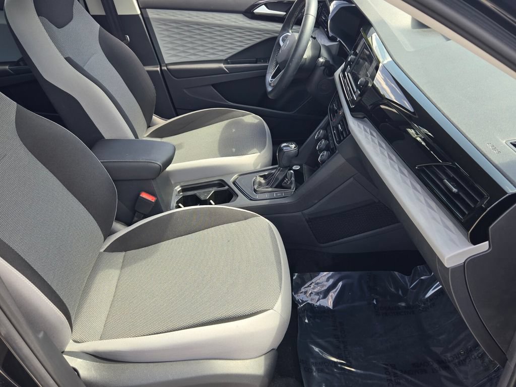 Certified 2023 Volkswagen Taos S FWD image 18