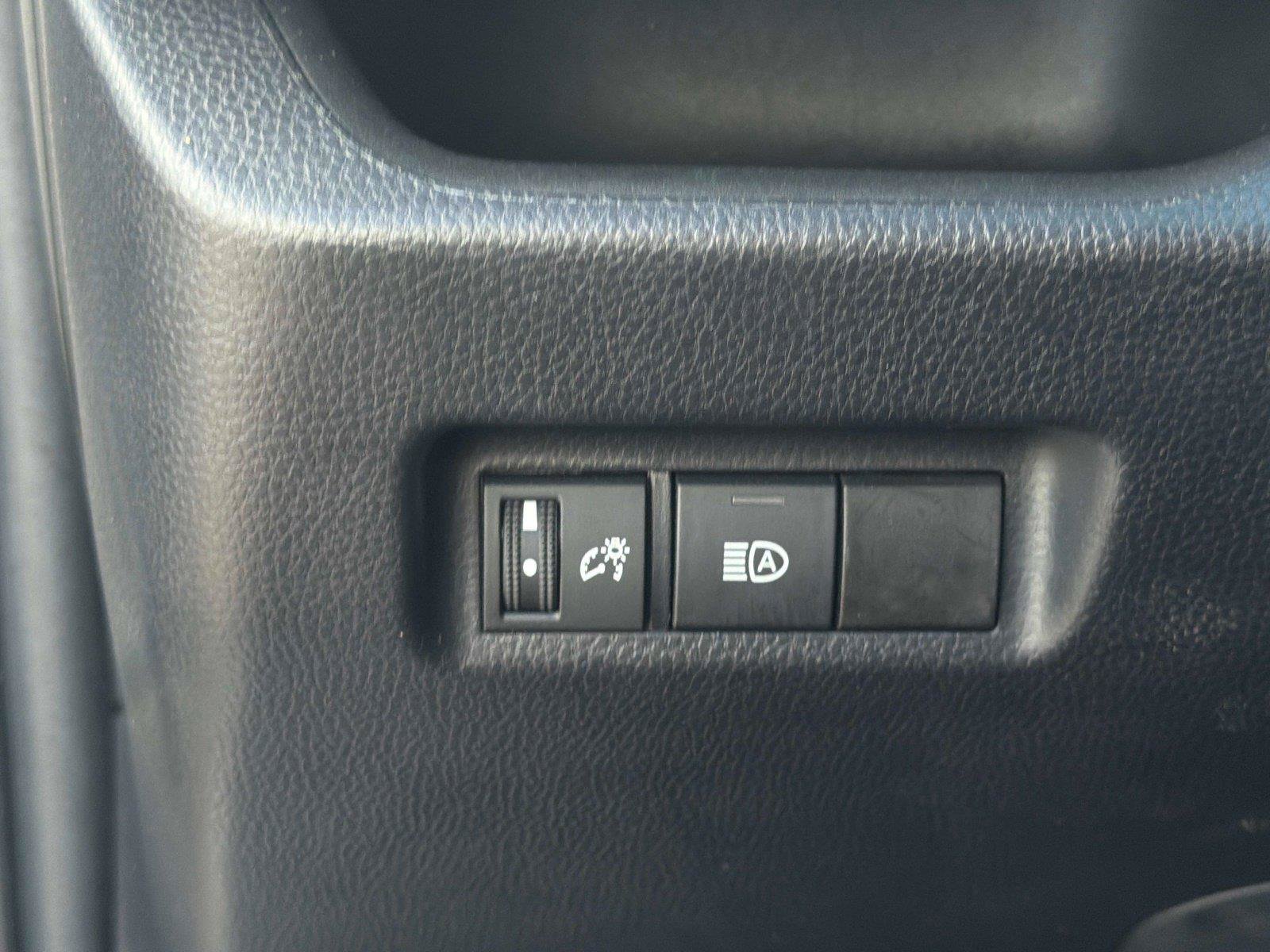 Used 2024 Toyota RAV4 LE FWD image 27