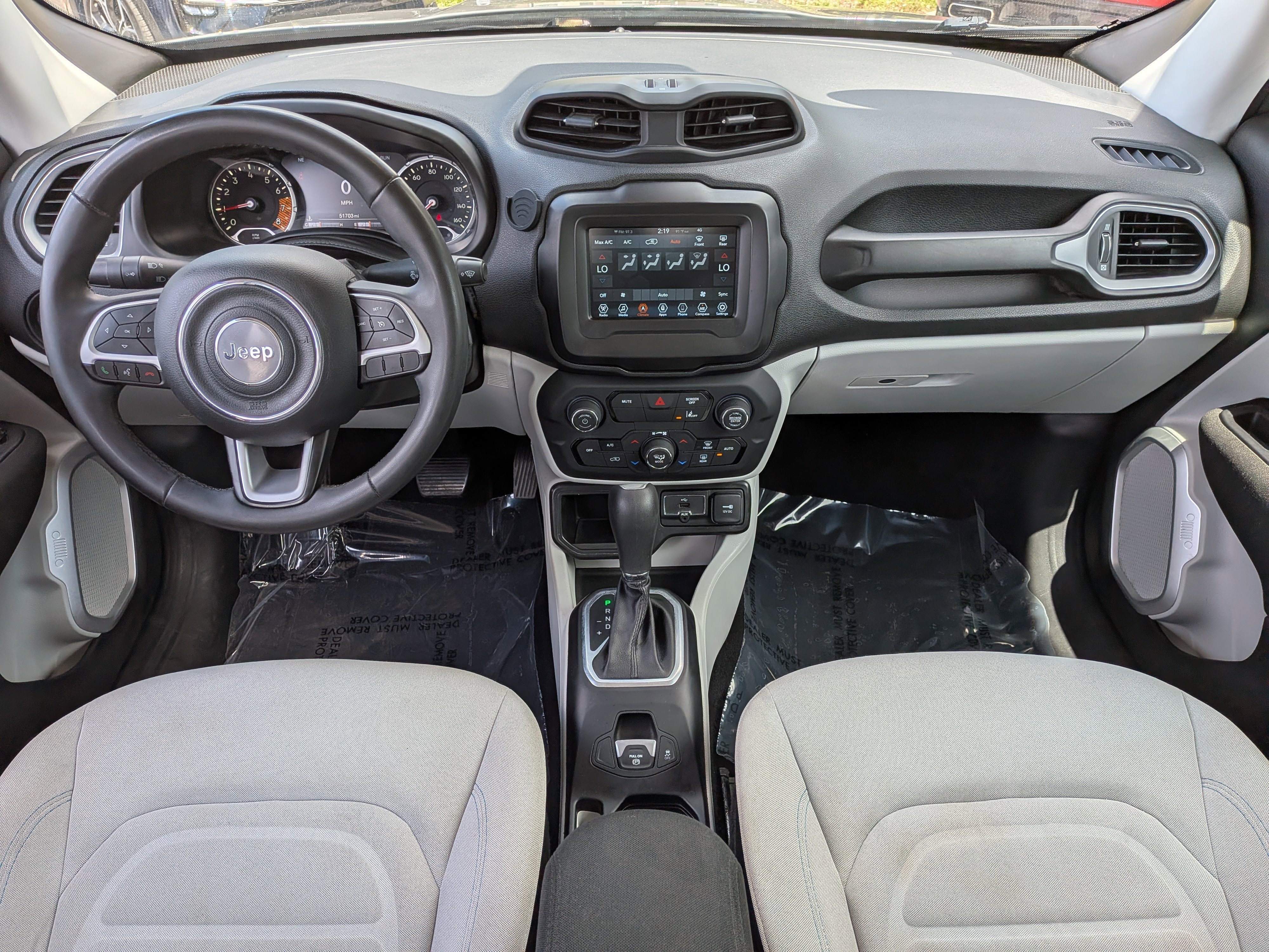 Used 2021 Jeep Renegade Latitude FWD image 16