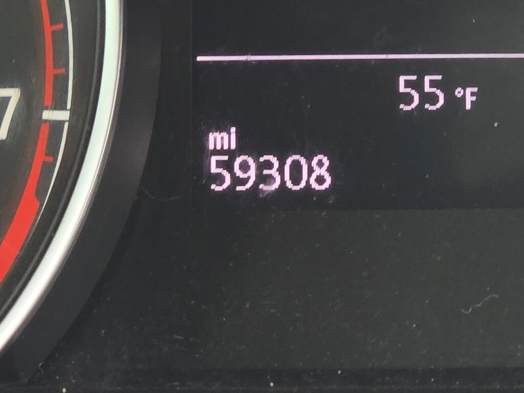 Used 2016 Volkswagen Golf SE image 27