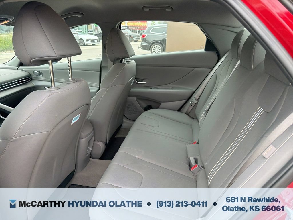 Used 2025 Hyundai Elantra Sport FWD image 5