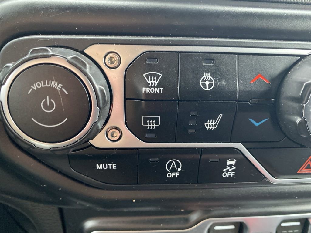 Used 2022 Jeep Wrangler Unlimited Sahara image 36