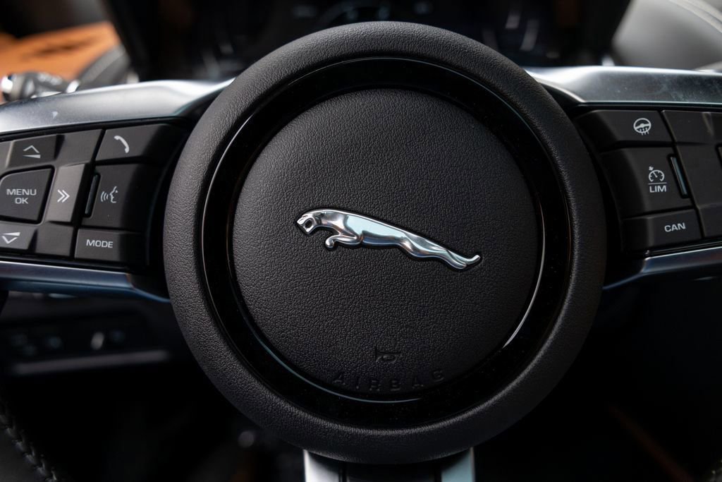Used 2024 Jaguar F-TYPE R-Dynamic RWD image 25