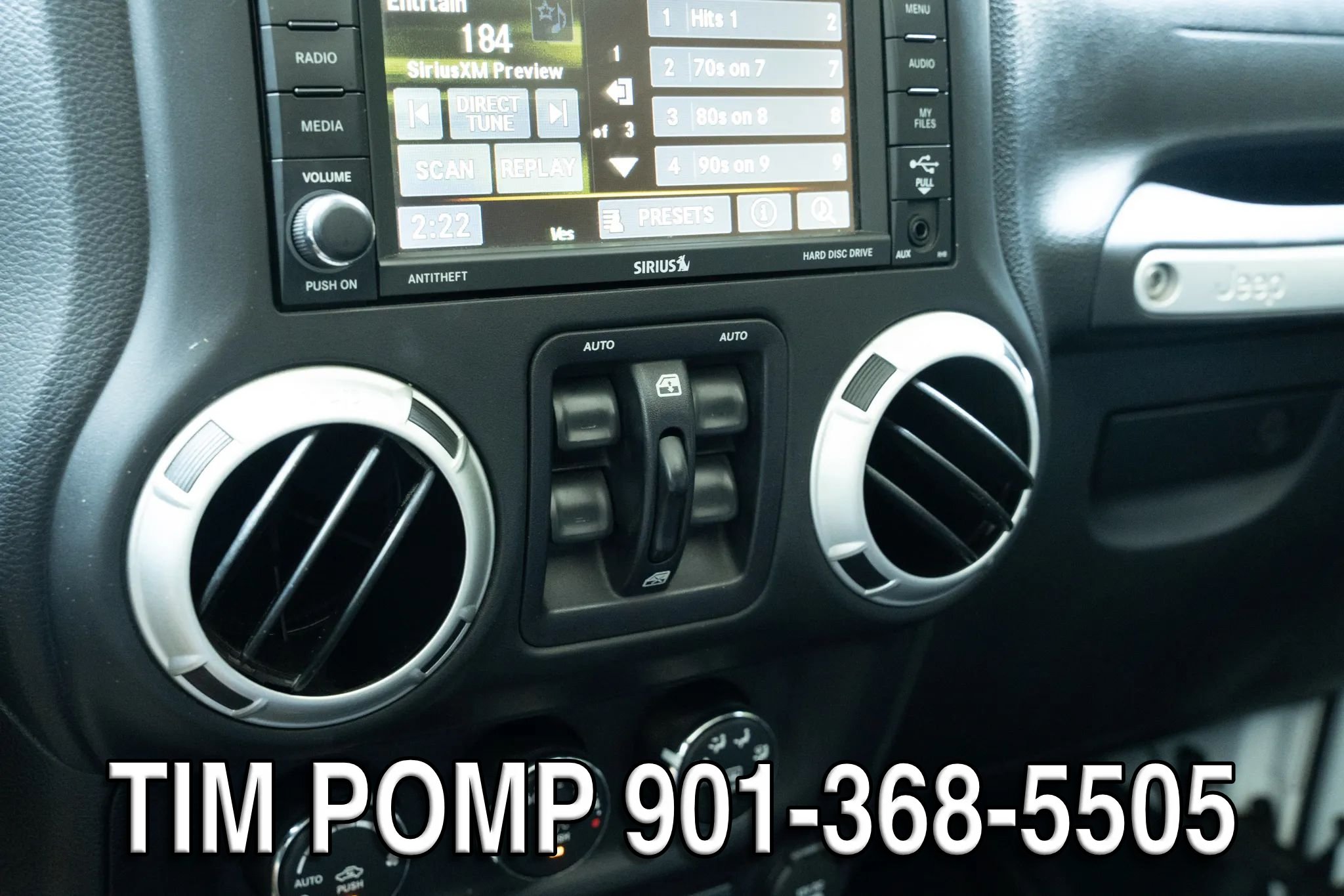 Used 2016 Jeep Wrangler Unlimited Rubicon w/ Connectivity Group AWD/4WD image 25