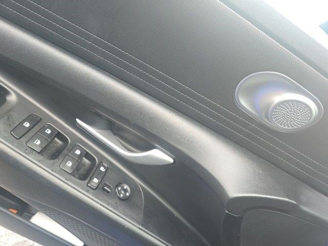 Used 2023 Hyundai Elantra SEL FWD image 6