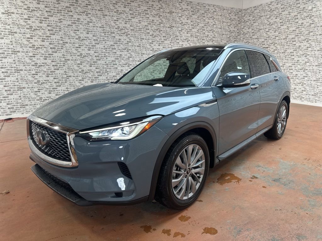 Used 2025 INFINITI QX50 Luxe image 3