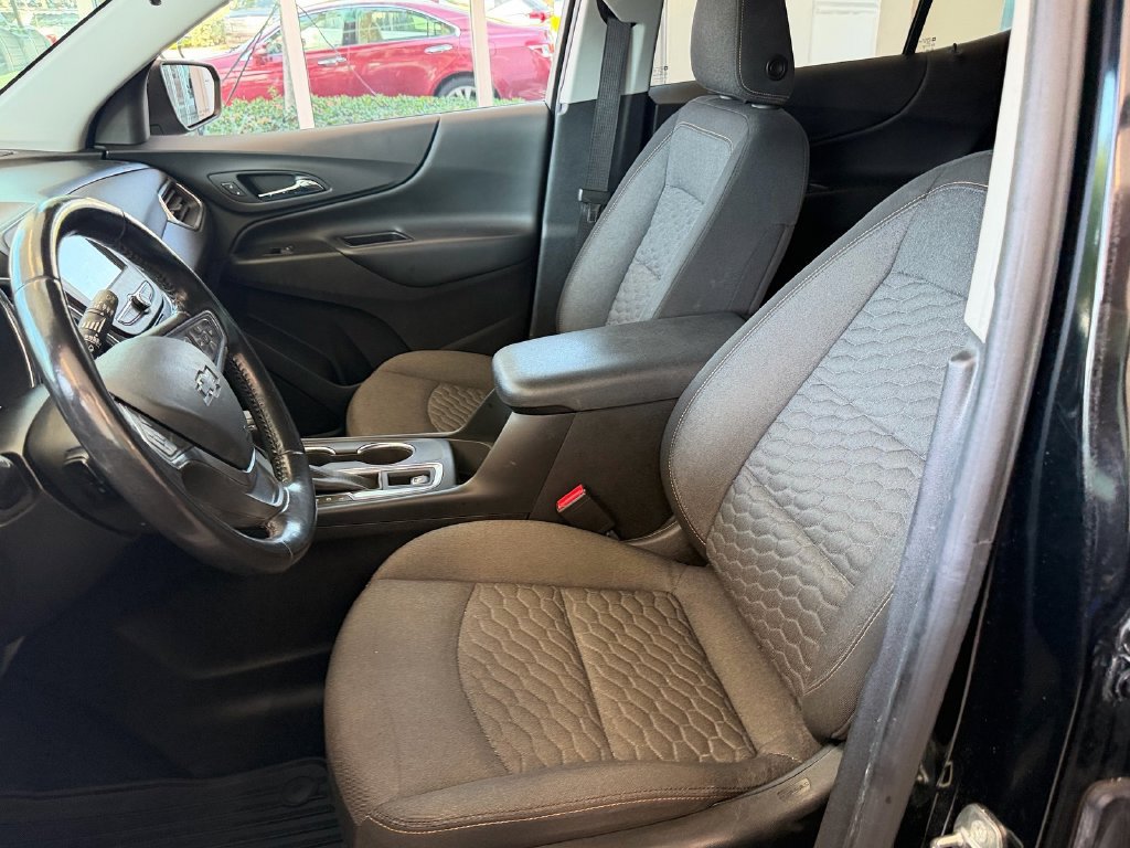 Used 2018 Chevrolet Equinox LT FWD image 9