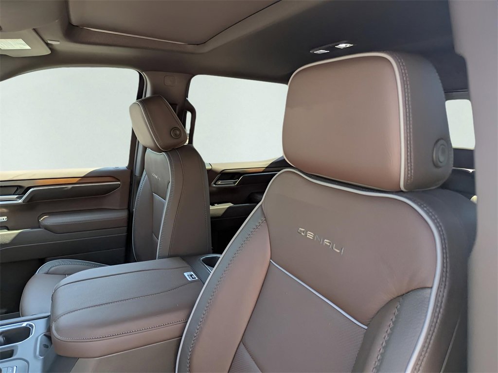 New 2026 GMC Sierra 1500 Denali image 8