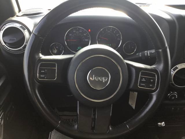 Used 2015 Jeep Wrangler Unlimited Sahara image 15