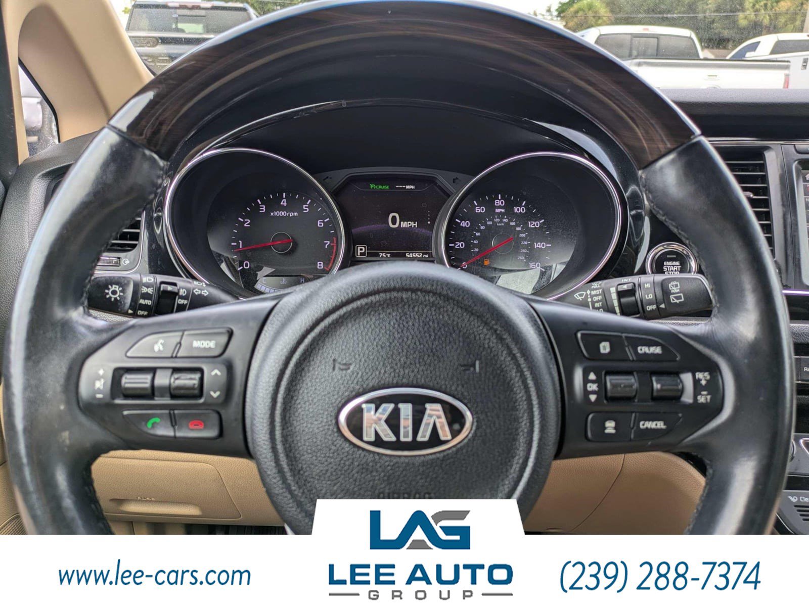 Used 2017 Kia Sedona SX Limited w/ Option Group 030 FWD image 24