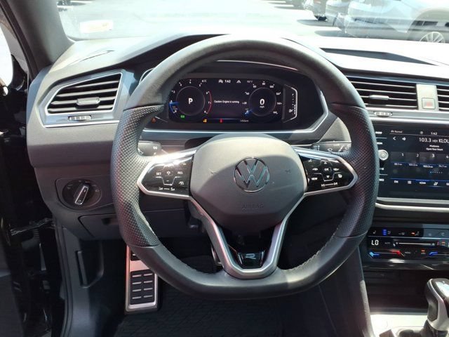 Used 2024 Volkswagen Tiguan SEL R-Line AWD/4WD image 7