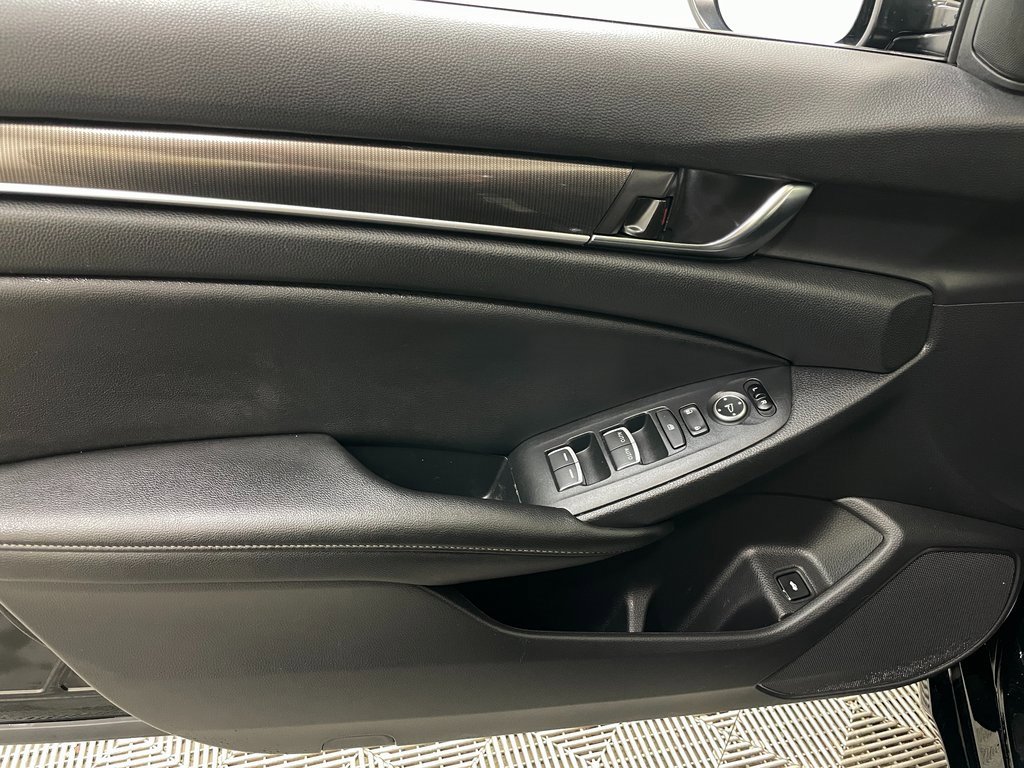 Used 2020 Honda Accord Sport image 20
