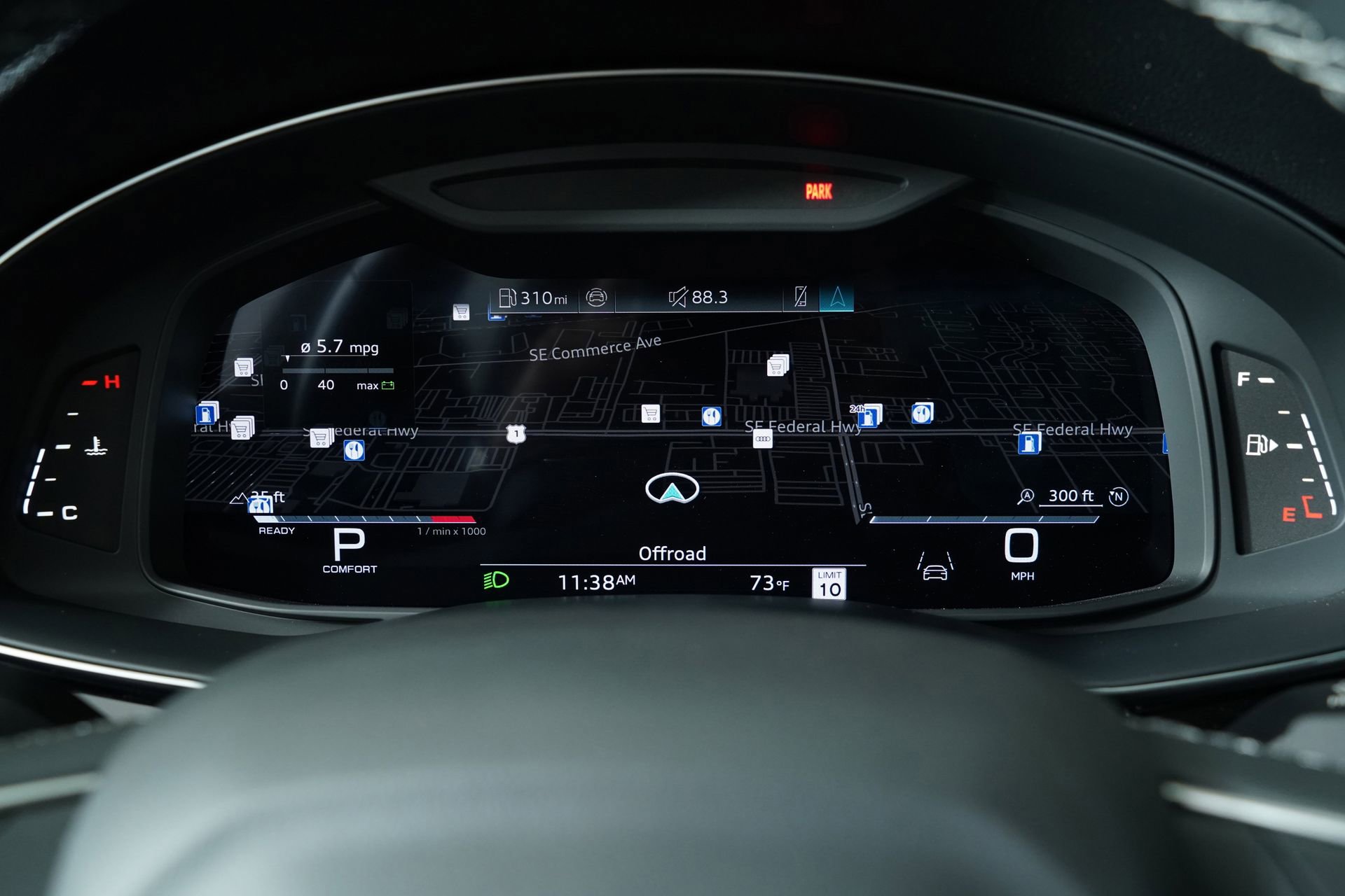 Certified 2025 Audi Q8 Premium Plus w/ Premium Plus Package AWD/4WD image 33