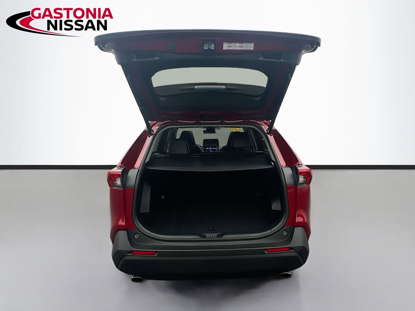 Used 2023 Toyota RAV4 XLE Premium image 35