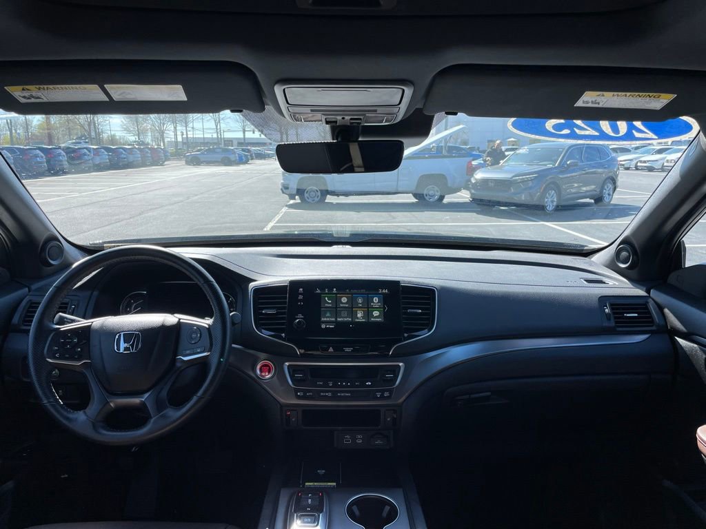 Certified 2025 Honda Passport EX-L image 10