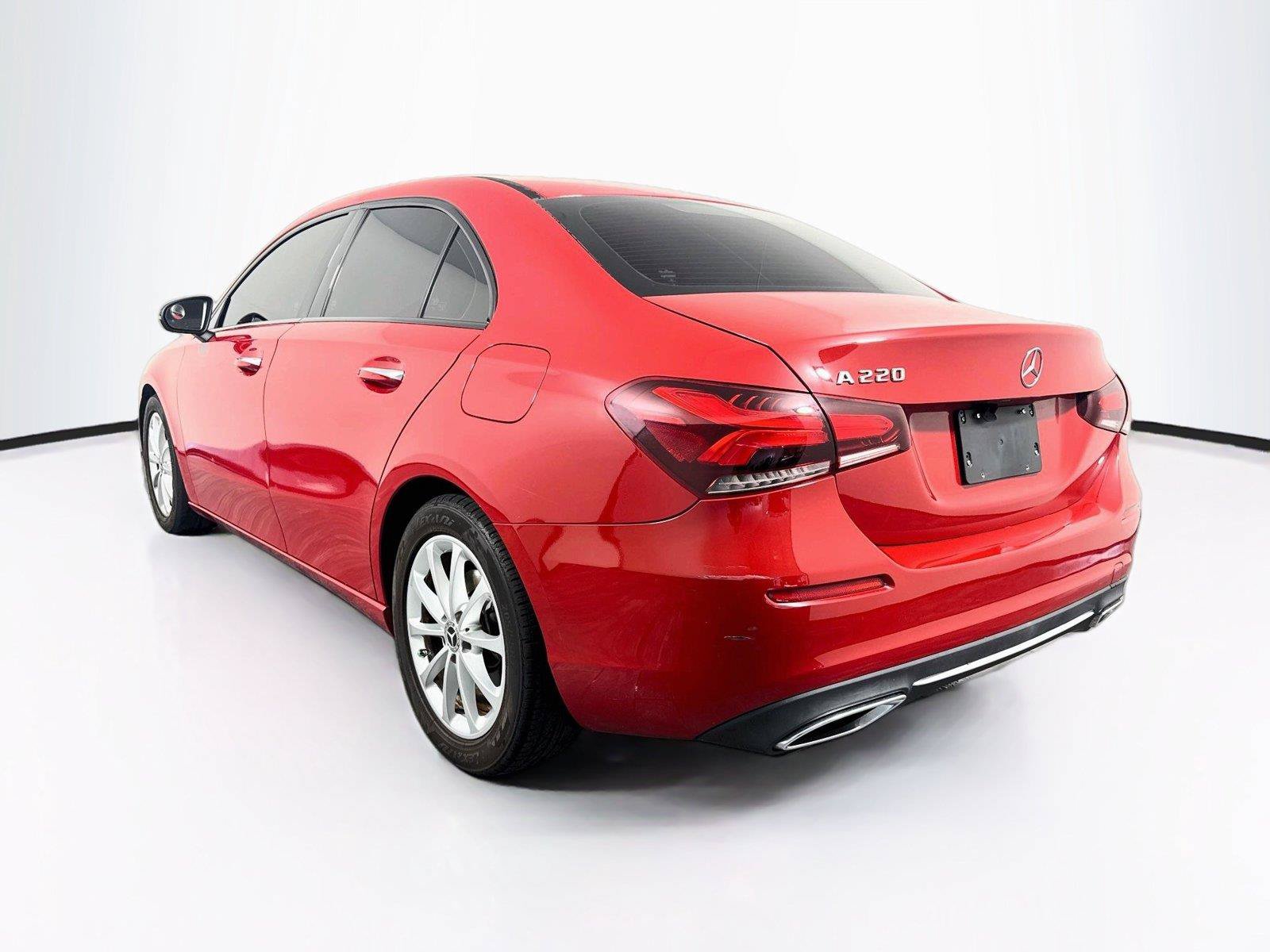 Used 2020 Mercedes-Benz A 220 image 3