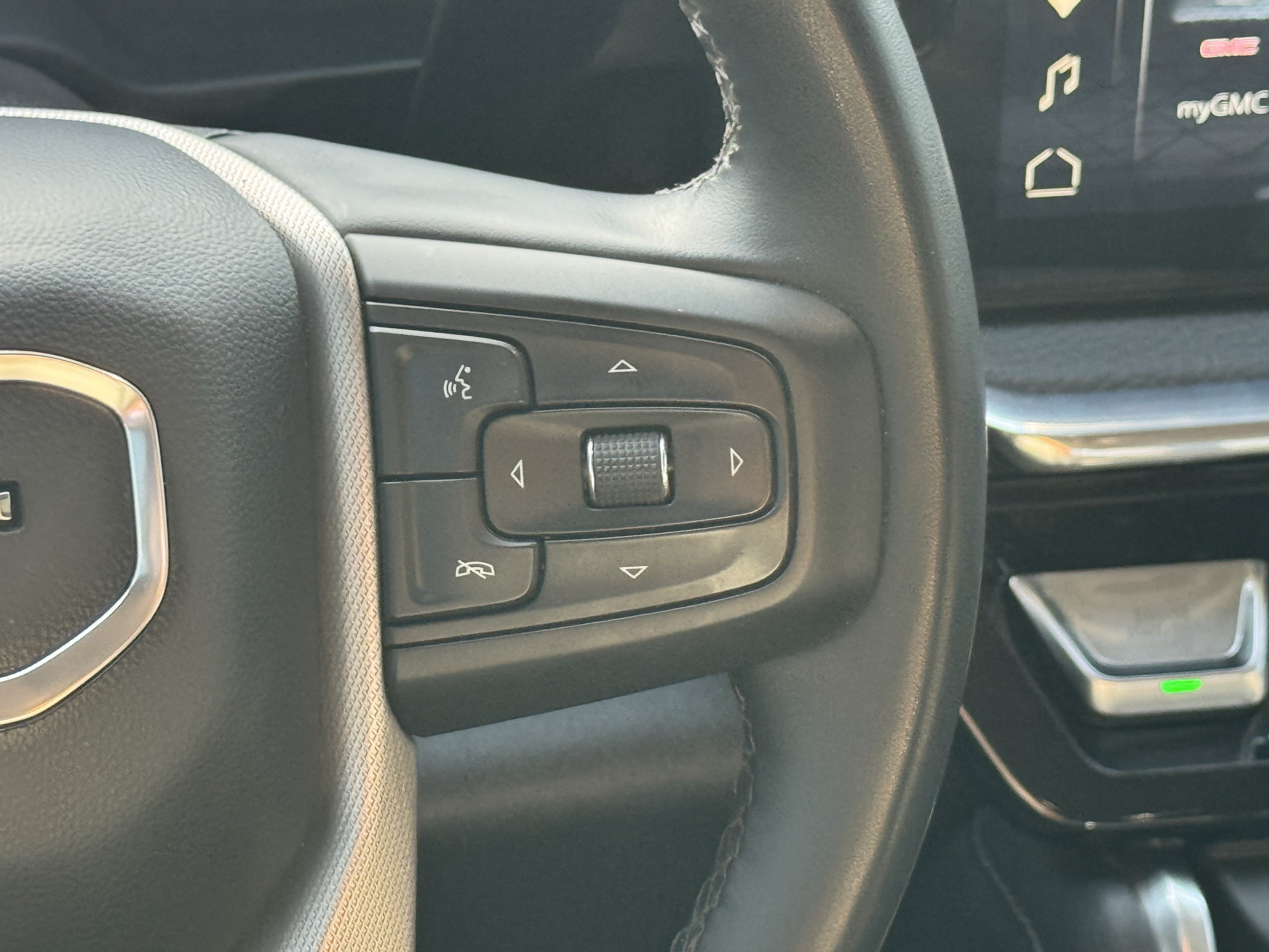 Used 2025 GMC Sierra 2500 Denali AWD/4WD image 14