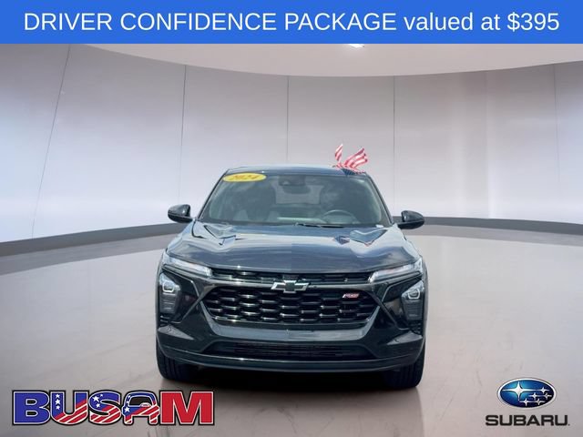 Used 2024 Chevrolet Trax RS w/ Driver Confidence Package FWD image 2