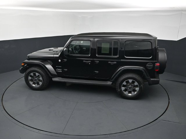 Used 2022 Jeep Wrangler Unlimited Sahara w/ Cold Weather Group AWD/4WD image 15