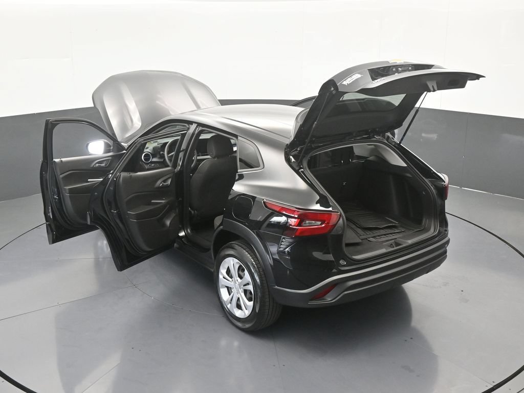 Used 2024 Chevrolet Trax LS FWD image 58