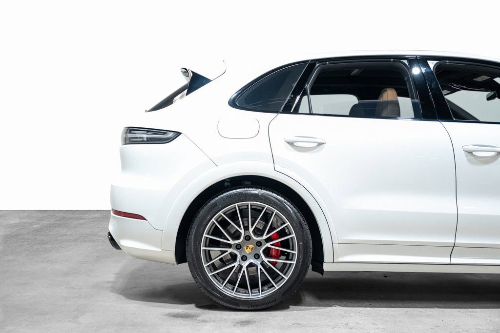 Used 2022 Porsche Cayenne GTS image 23