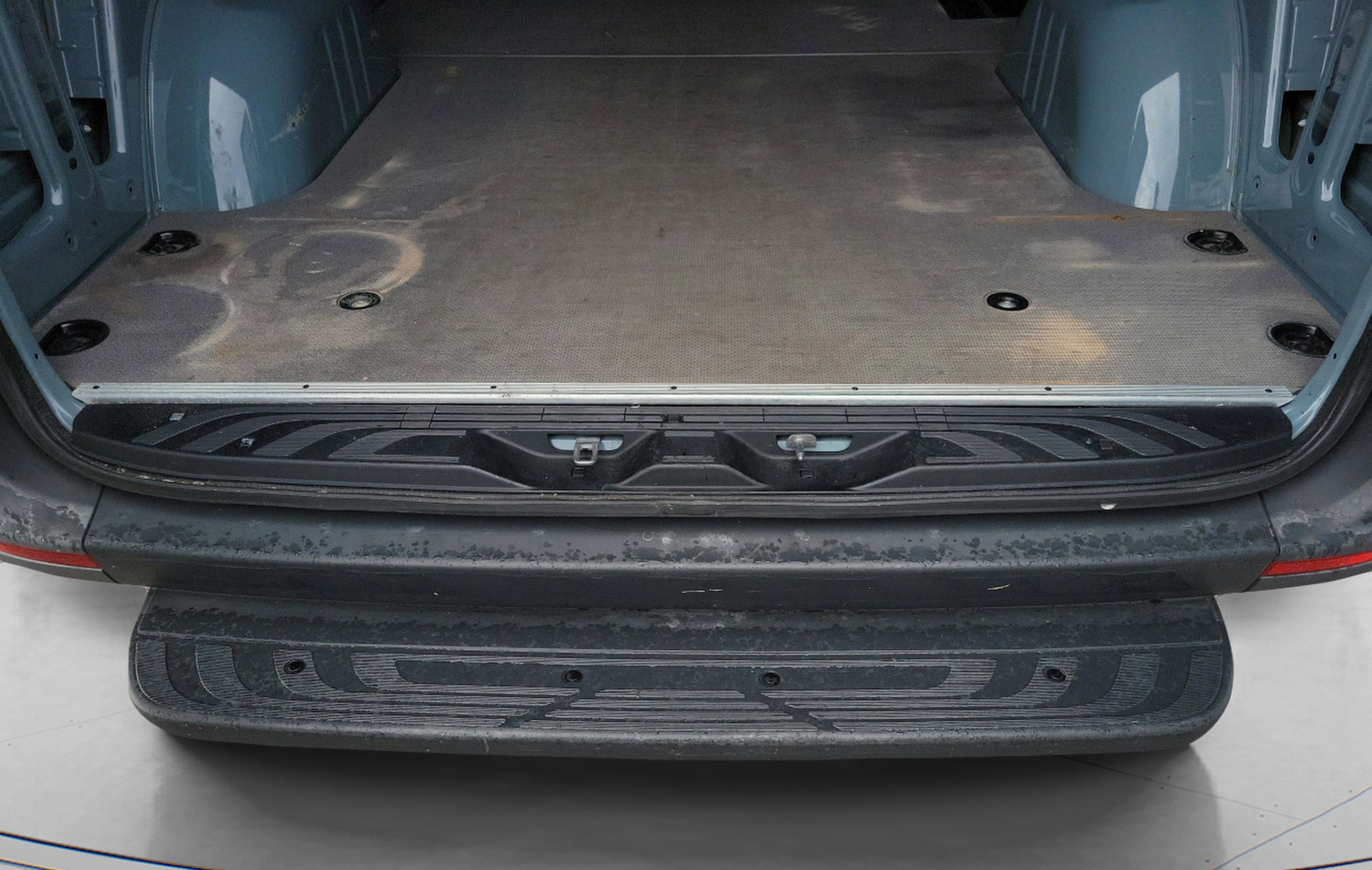 Used 2024 Mercedes-Benz Sprinter 2500 image 7