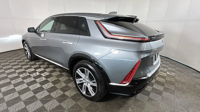 Used 2024 Cadillac Lyriq Tech RWD image 5