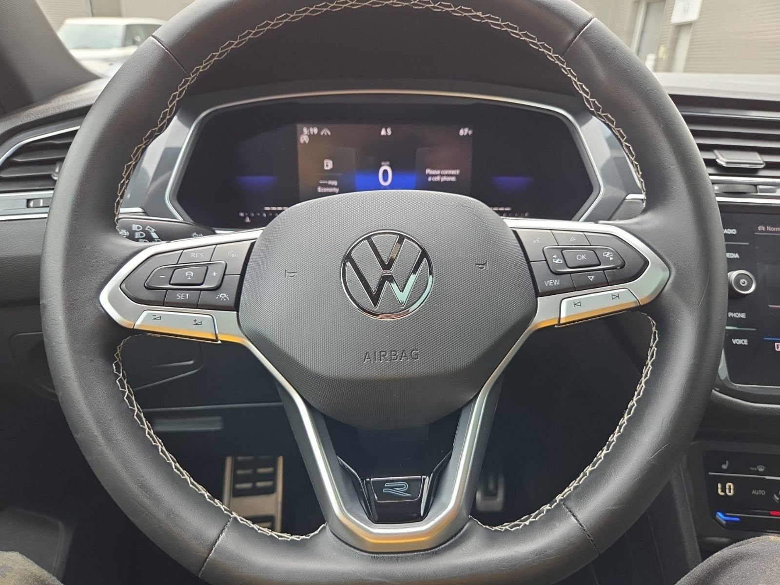 Certified 2023 Volkswagen Tiguan SE R-Line image 26